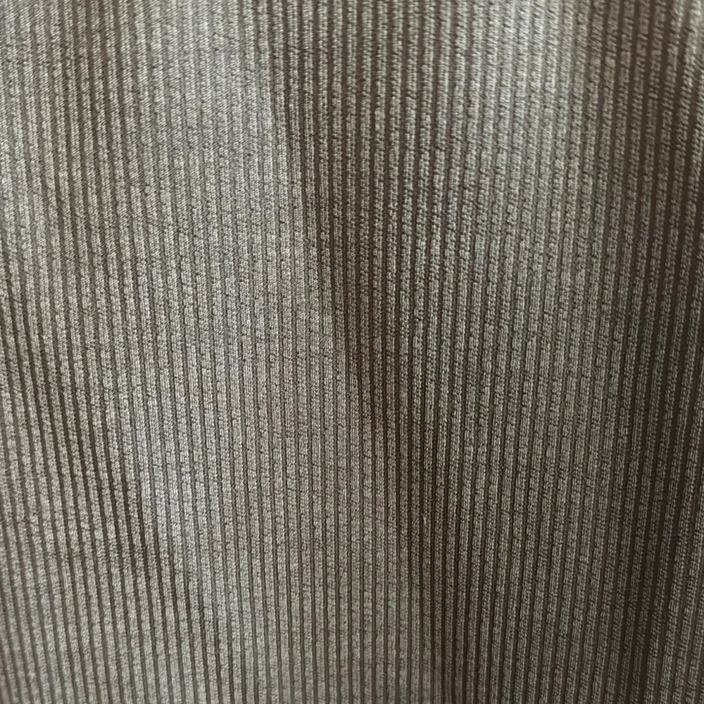Lululemon Ribbed Softstreme Perfectly Oversized Cropped‎ Crew Espresso Size 4